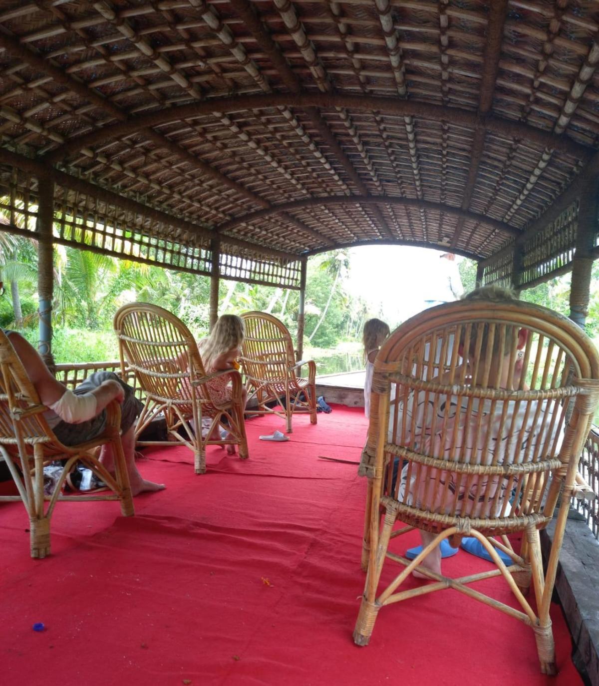 Raelyn'S Homestay Kochi 外观 照片